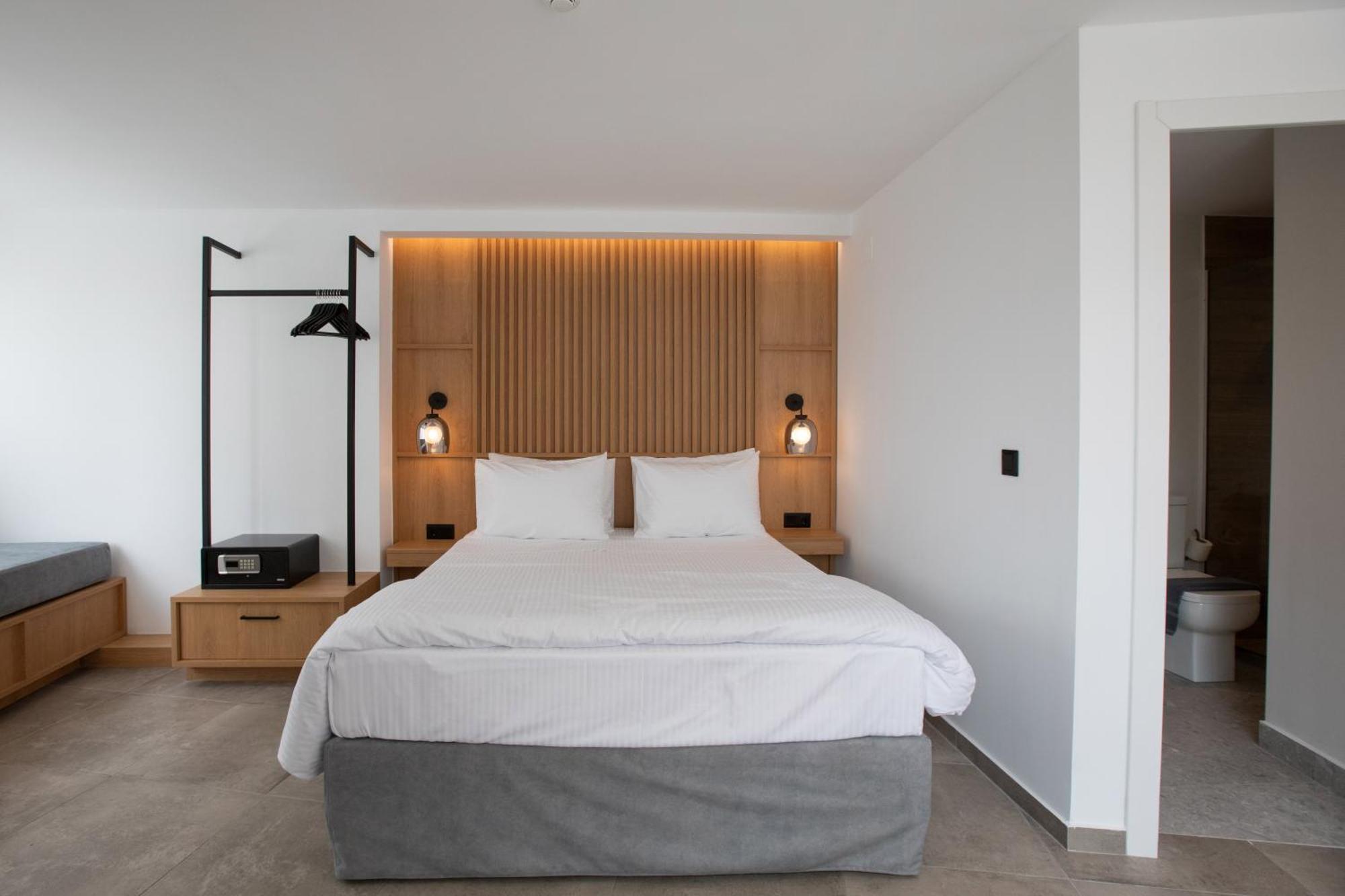 Griffin Suites Heraklion  Exterior photo